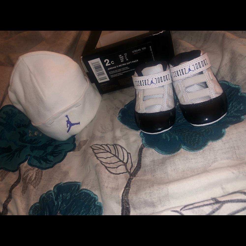 Jordan 11’s concord Gift pack infant 2c